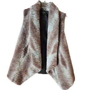 LISA INTERNATIONAL Faux Fur Vest size Small